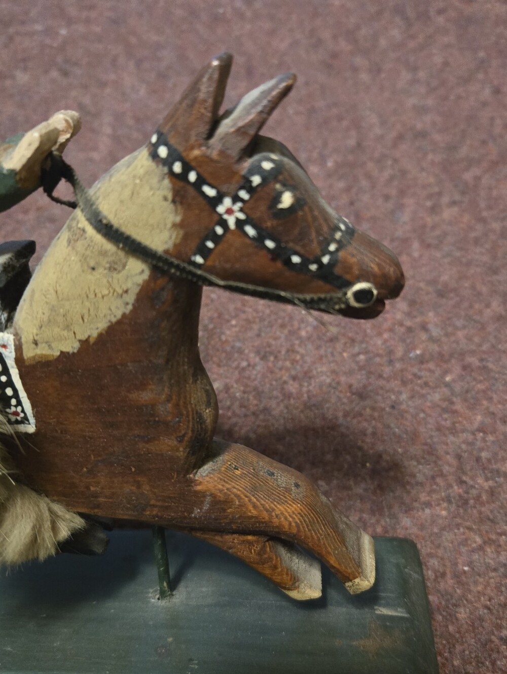 Vintage Folk Art Handpainted Cowboy On Horse With Fur Chaps Hat Brim Not Glued - Picture 4 of 11